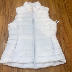 Brand new old navy puffer vest